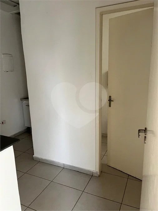 Ótimo Prédio Comercial !! Vende Total ou Aluga andar superior..OPORTUNIDADE !