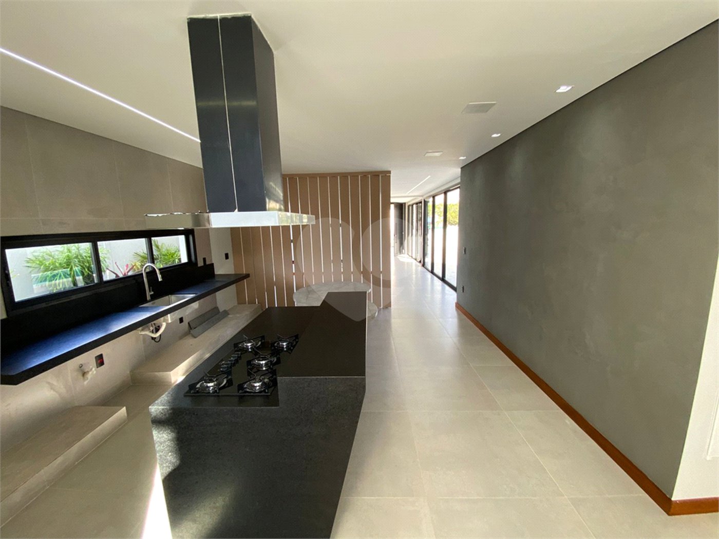 Casa à Venda no Condomínio Damha II