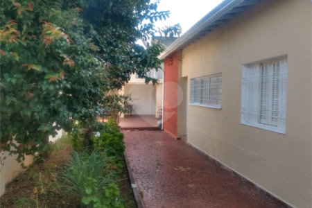 Casa á venda - Saúde!!