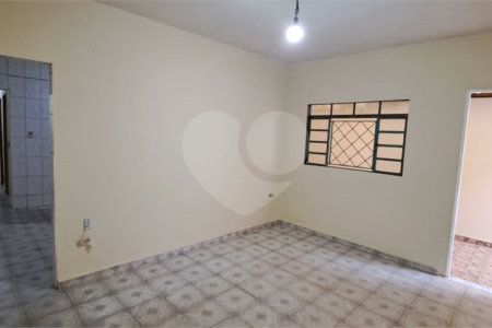 Casa ampla em bairro tranquilo – excelente oportunidade para morar ou investir!