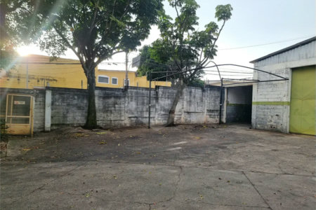 Galpão Comercial para Locação no Jardim do Trevo em Campinas com 276 m² de Área Construída e Amplo Terreno