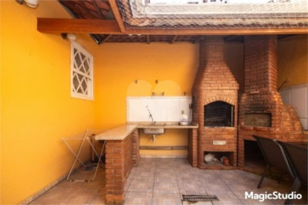 Casa com 260m², 3 dormitórios, 4 vagas, à venda em São Caetano do Sul.