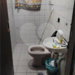 Casa à venda com 3 quartos, sendo 1 suíte,  em Bom Retiro, São Paulo, SP