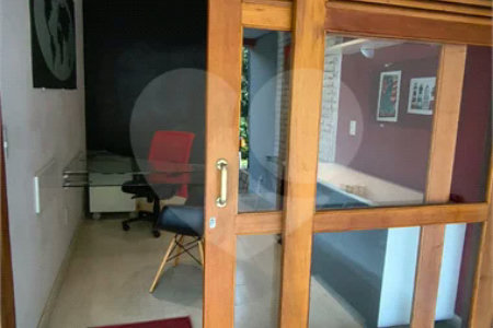 Casa à venda ou para alugar com 7 quartos, sendo 5 suítes, no condomínio Estância Marambaia, Vinhedo - SP