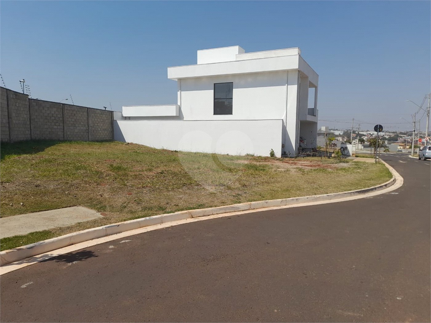Lote de 298 m² à Venda no Condomínio Fechado Monte das Araucárias - São Carlos