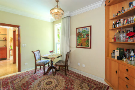 Casa Térrea à venda com 4 suítes em Jardim Marajoara, São Paulo, SP