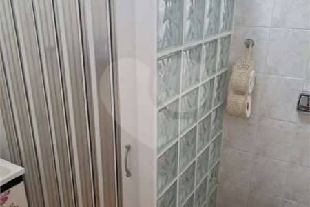 Casa Ampla com 5 Dormitórios, Piscina e Lazer Completo em Terreno de 1.260 m²