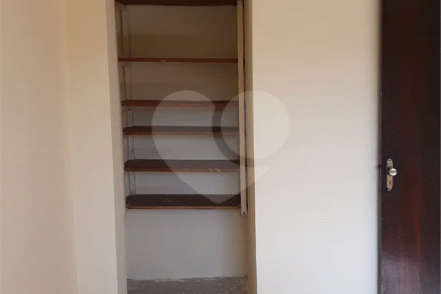 Casa à Venda na Vila Albertina
