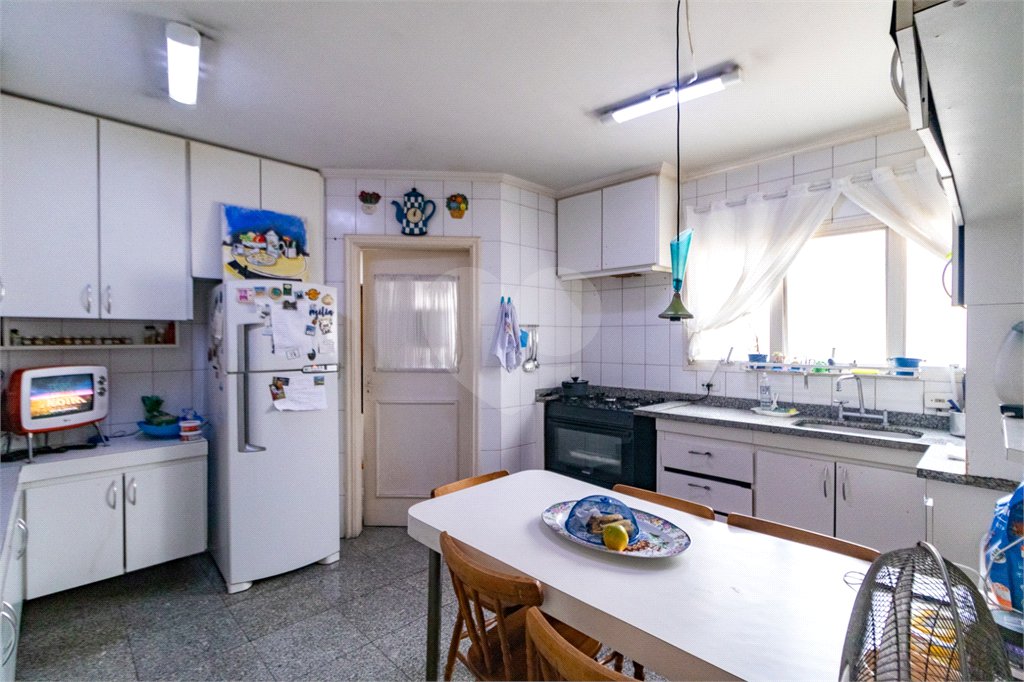 Cobertura à venda com 3 quartos, sendo 2 suítes, em Vila Olímpia, São Paulo, SP