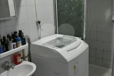 Kitnet no bairro da Liberdade
