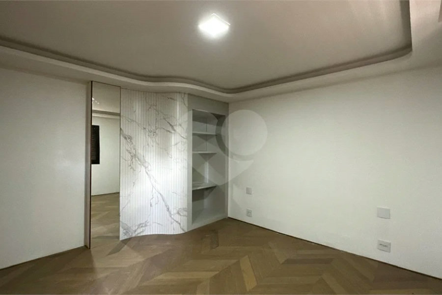 Casa Comercial disponível para venda e locação no Bairro Cidade Jardim em Piracicaba - SP.