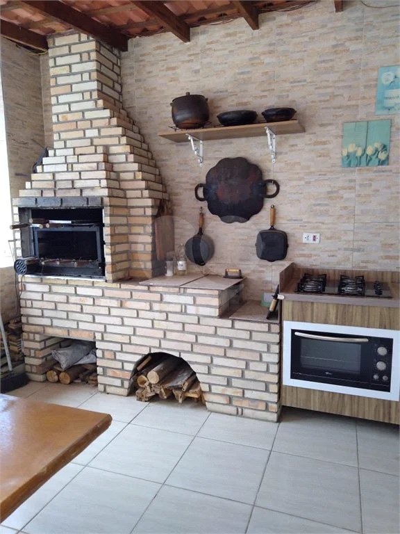Casa com 3 dormitórios para locação, 222 m² - Vila Borghesi - São Roque/SP