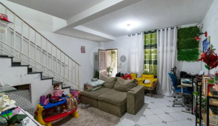 Casa à venda com 177m², 3 quartos e 2 vagas