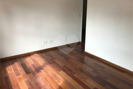 Apartamento com 3 suítes à venda no Jardim América - SP