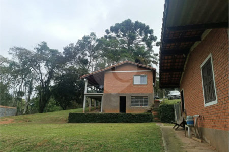 Chácara à venda com 3 quartos em Loteamento Recanto da Paz, São Roque, SP