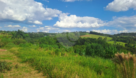 Terreno à venda no condomínio Arataba, Louveira - SP
