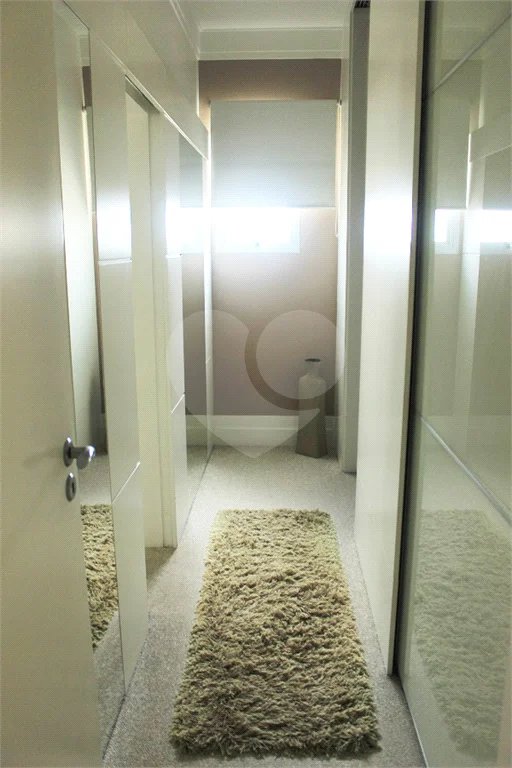 Apartamento na Vila Mariana com 5 dormitórios 04 suítes à venda