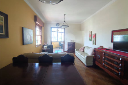 Apartamento para venda e locação na Aclimação de 108m² com 2 dormitórios e 2 banheiros, varanda