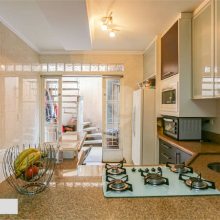 Casa de vila, 120 m², 02 dormitórios na Vila Olimpia