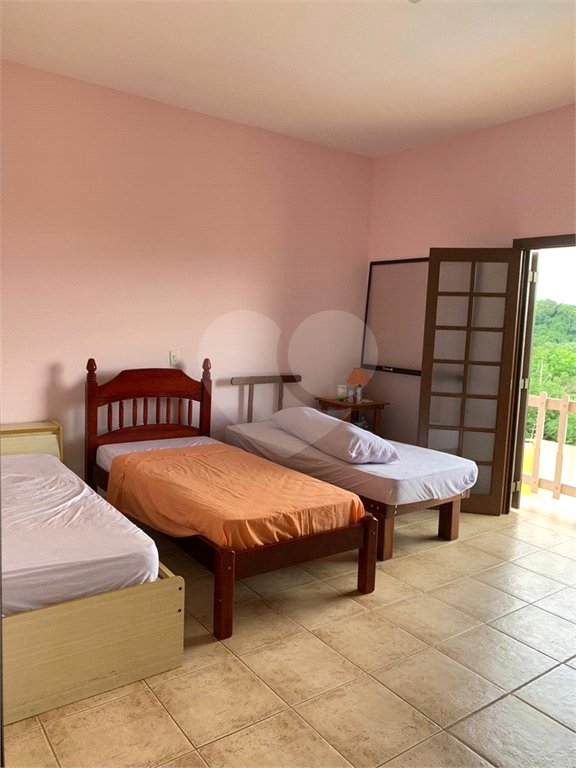 Casa ampla à venda no Vale das Flores em Atibaia