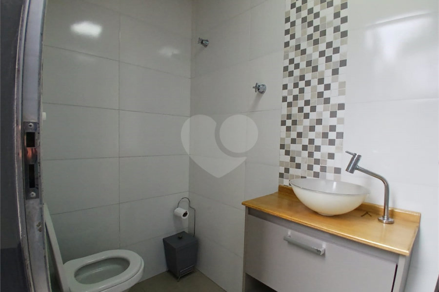 Oportunidade No Alto de Pinheiros Ótimo Sobrado com 352m² de A.C, frente para uma bela Praça.