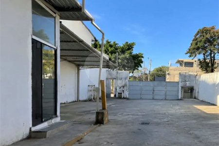 Casa 02 dormitórios para locação no Parque Novo Mundo em São Paulo/SP