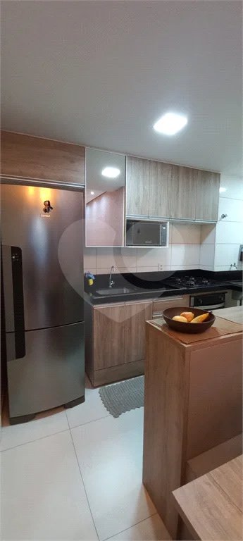 APARTAMENTO A VENDA 2 DORM SENDO 1 SUITE - VAGA DE GARAGEM COBERTA