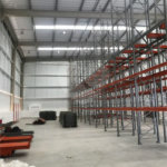 Galpão industrial com renda à venda em Cotia
