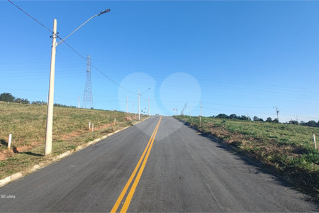 Terreno em Atibaia com 360 m² condomínio fechado com ampla área de lazer