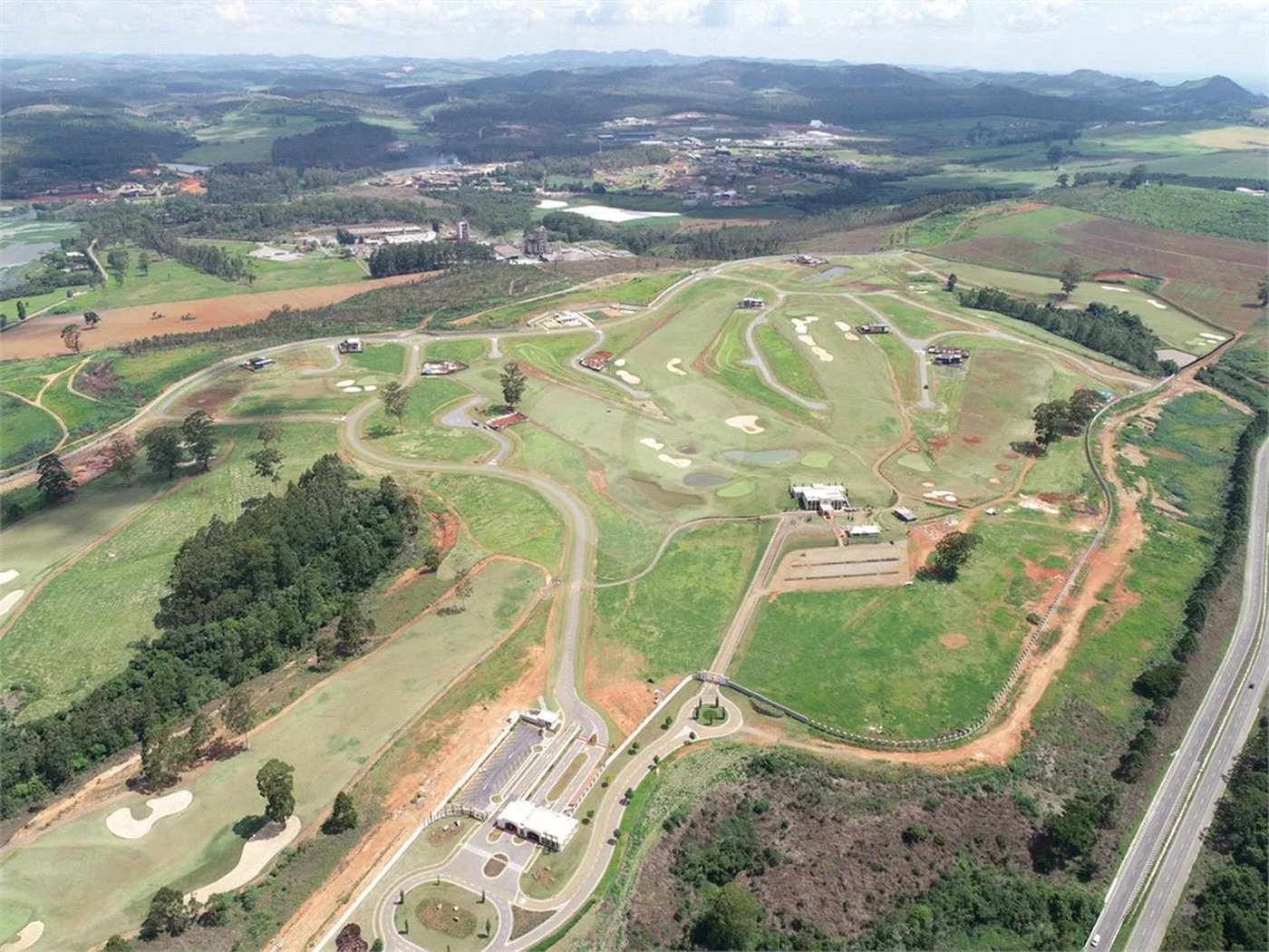 Terreno alto padrão à venda em Condomínio Serras Altas Poços de Caldas MG