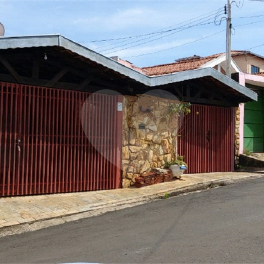 Casa Térrea para venda.