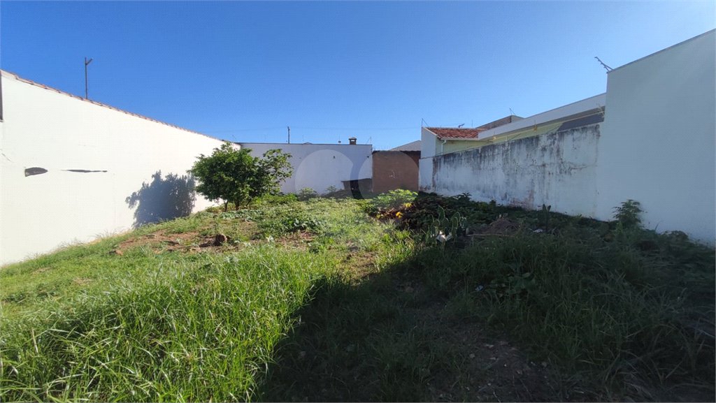 Terreno à Venda em São Carlos, no bairro Nossa Senhora de Fátima