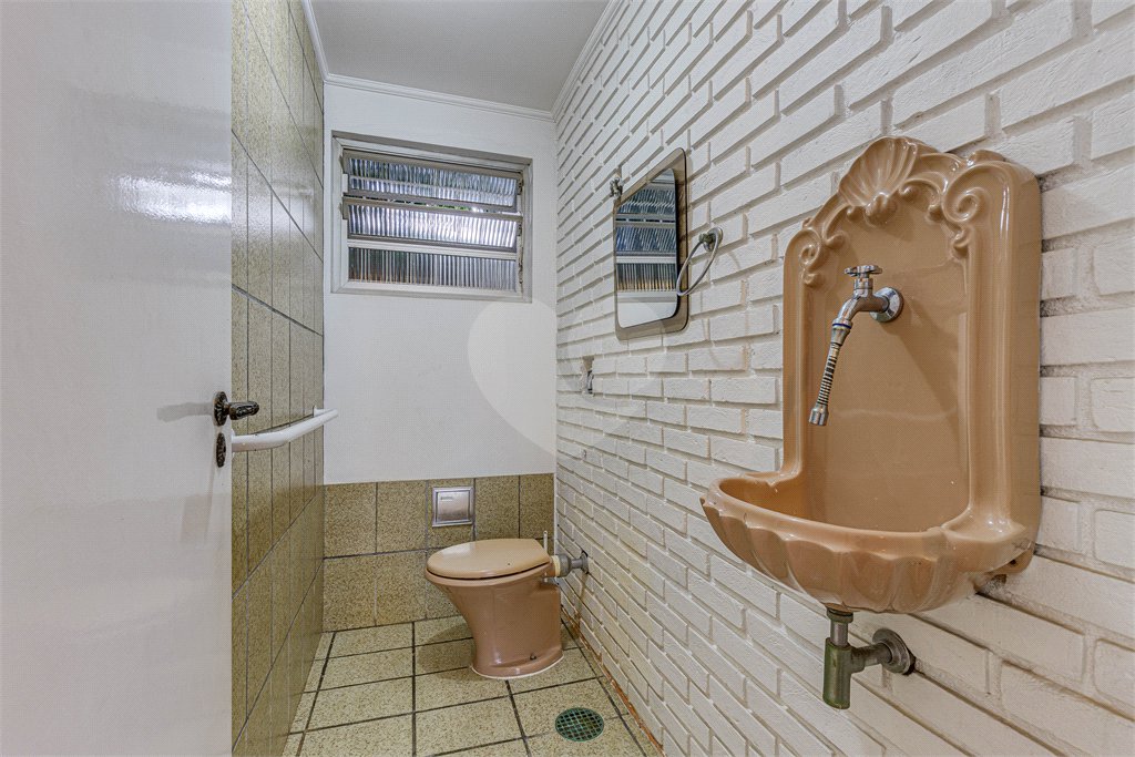 Casa Térrea à venda com 3 quartos, sendo 1 suíte,  em Alto da Boa Vista, São Paulo, SP