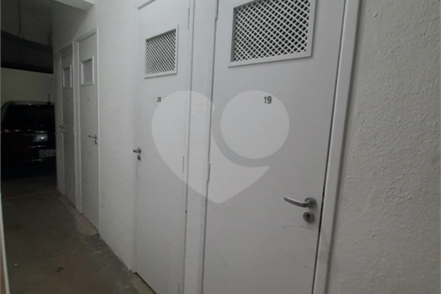 Apartamento 3 dormitórios sacada à venda no bairro de Santana em São Paulo