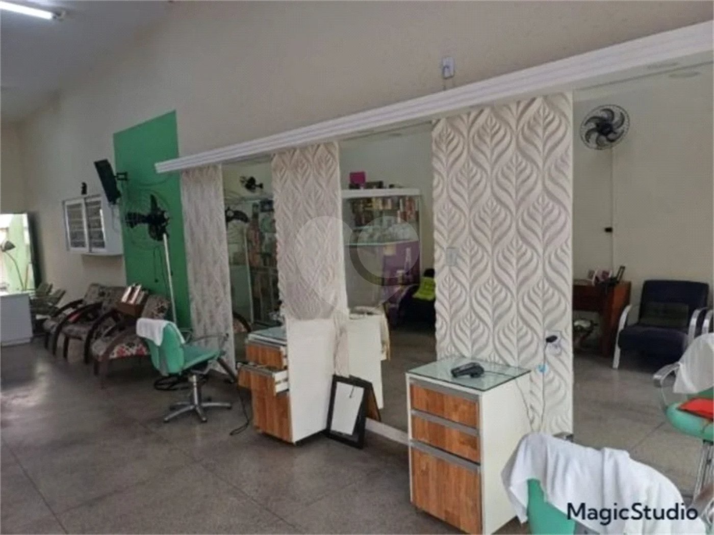 Casa comercial com 120m² , à venda em Guarulhos.