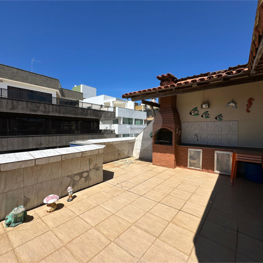 Cobertura de 3 Quartos à Venda na Passagem, Cabo Frio!