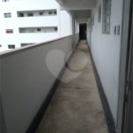 Oportunidade na Sé: Apartamento Reformado e Ensolarado com Localização Estratégica!