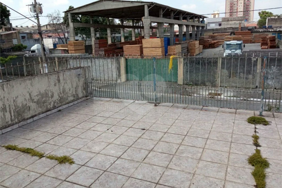 Exccelente imóvel totalmente reformado com 03 Dormts, 01 Suíte e 02 vagas.
