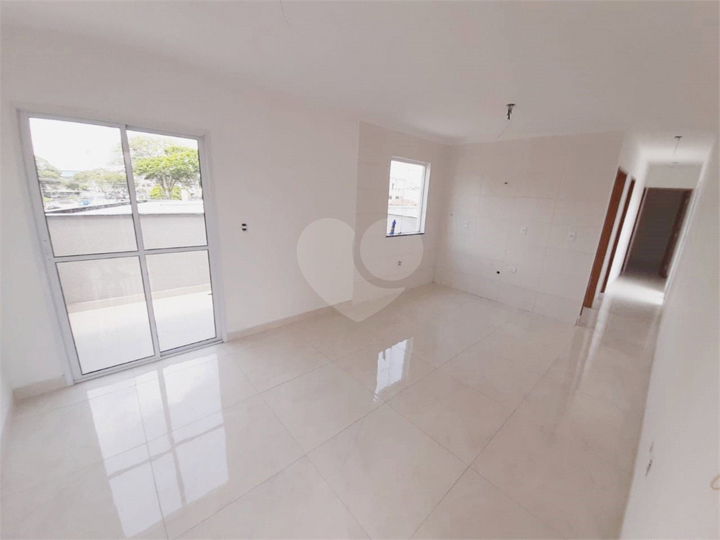 Apartamento novo. 10 minutos para o Metrô