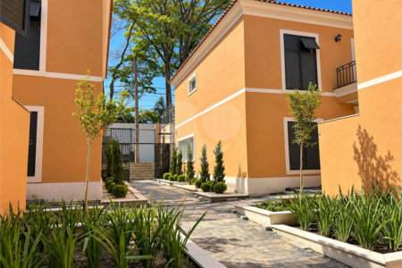 Condomínio com 4 quartos à venda em Chácara Monte Alegre - SP