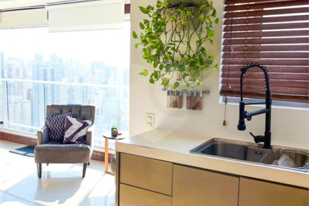 Apartamento porteira fechada com vista para a Ponte Estaiada no Campo Belo