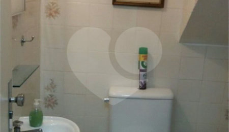 Sobrado à venda com 3 quartos, sendo 1 suíte,  em Vila Oratório, São Paulo, SP