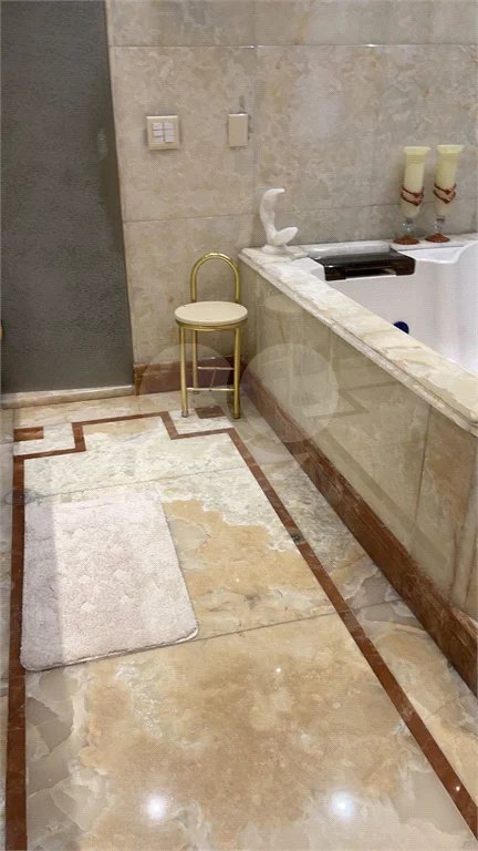Apartamento com terraço 385m² 03 dormitórios sendo 2 suítes 5 vagas..Estuda Permuta.