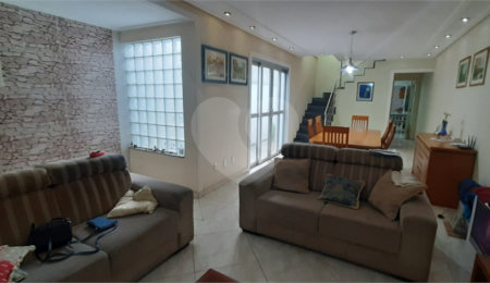 Sobrado à venda com 4 quartos, sendo 1 suíte,  em Vila Lucia, São Paulo, SP