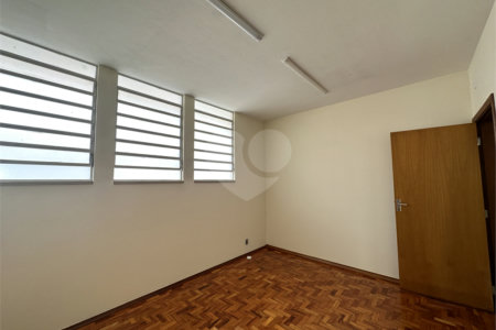 Casa térrea no Centro para venda ou locação