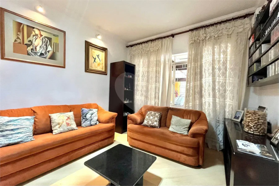 Casa à venda com 160m², 3 quartos e 2 vagas