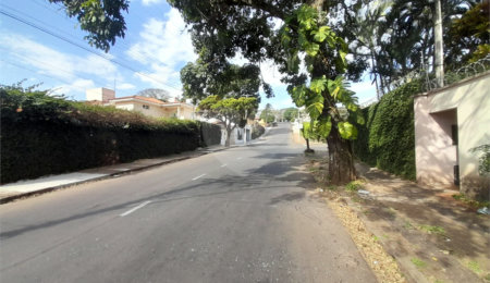 Casa à venda com 4 quartos, sendo 3 suítes,  em Parque Santa Mônica, São Carlos, SP