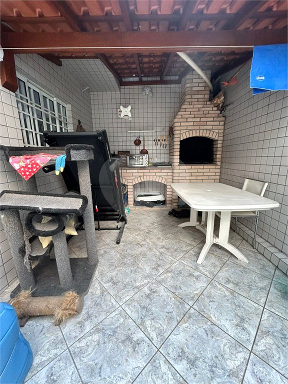 Sobrado venda no Alto da Mooca, com 266m2, 4 quartos, 3 salas, área gourmet e 2 vagas de garagem