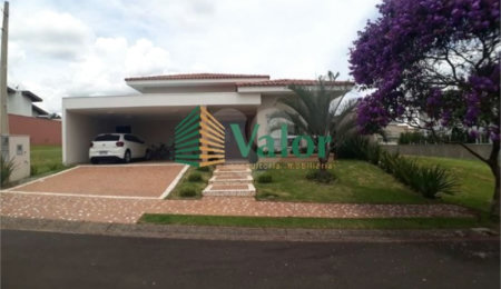 Casa à venda com 3 suítes no condomínio Damha II, São Carlos - SP