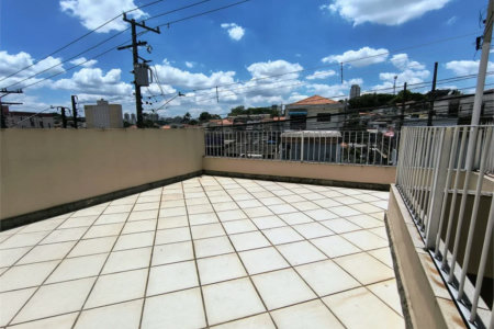 Sobrado à venda com 3 quartos, sendo 1 suíte,  em Vila Polopoli, São Paulo, SP
